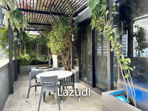 2 Bedrooms 2 Bathrooms 158 SQ.M at M Silom