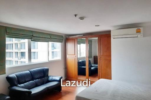 2 Bedroom Grand Park View Condominium, Bangkok