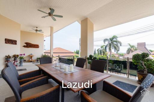 HUA HIN HORIZON : WELL DESIGNED + NEAR TOWN 5 BED POOL VILLA