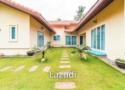 Great Quality 4 Bed Pool Villa near Dolphin Bay Beach