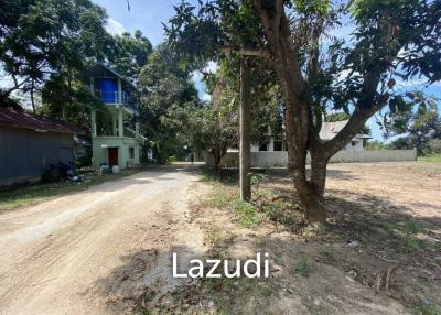 Land for sale walking distance to beach