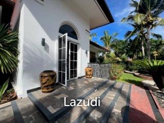 BelVida Estates : Luxury Bali Style 4 Bed Pool Villa