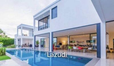 LA LUA : Modern 4 Bed 2 Storey Villa within Resort Complex with Great Views
