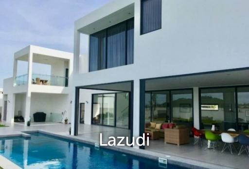 LA LUA : Modern 4 Bed 2 Storey Villa within Resort Complex with Great Views