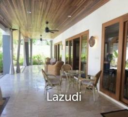 Great Design 4 Bed Pool Villa 50 meters from the Beach.