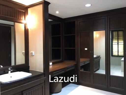 1 Bedroom 2 Bathrooms 117 SQ.M Prime Suites