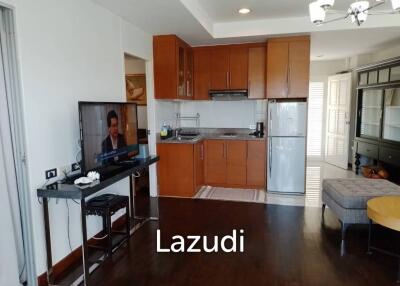 2 Bed 2 Bath Corner Condo with Sea View