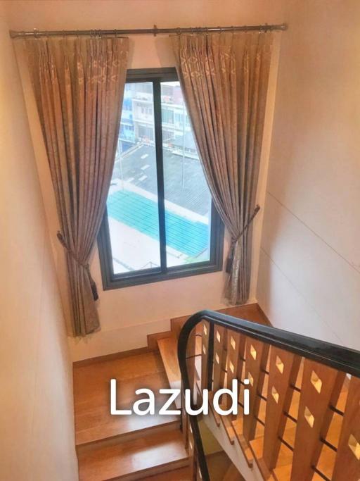 3 Bed 2 Bath 157 SQ.M The Lumpini 24