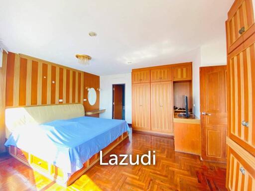 Saichol Mansion 2 bedroom condo for sale