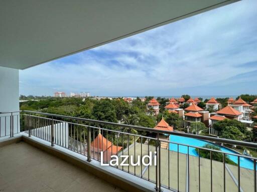 Boathouse: 2 Bedroom Condo With Sea View