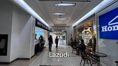 Retail Shop For Rent At Wave Place Connect to sky bridge BTS Ploenchit station