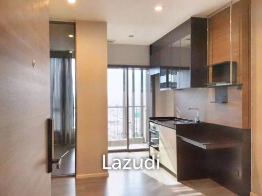 1 Bed 1 Bath 35 SQ.M The Room Sathorn - St.Louis