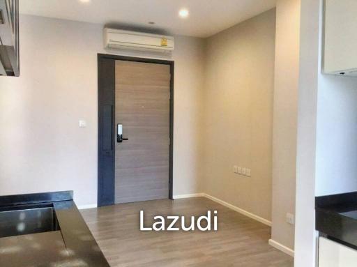 1 Bed 1 Bath 35 SQ.M The Room Sathorn - St.Louis