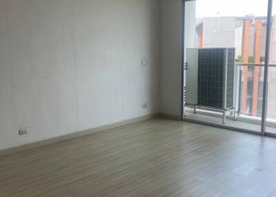 2 Bed 2 Bath 101.05 SQ.M. Sky Walk Condominium