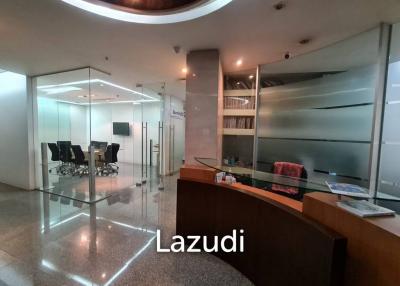 Fully Furnished office (upon request) in Huai Kwang