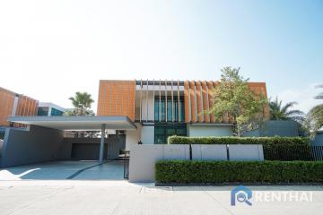 Luxury  house in a modern style on a hillside of Pattaya