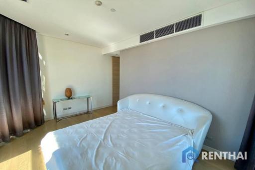 For sale condo 3 bedrooms at Reflection Jomtien Beach