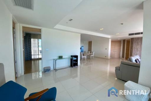 For sale condo 3 bedrooms at Reflection Jomtien Beach