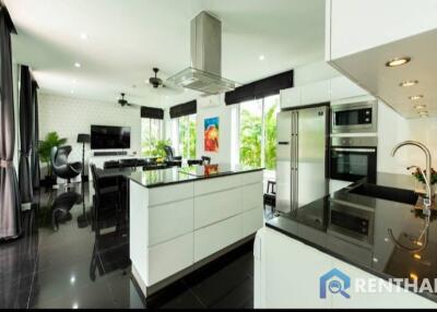 For sale house 4 bedrooms at Na Jomtien