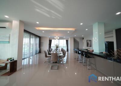 Experience Luxury Living in Pattaya - Buy Your Dream House Now!