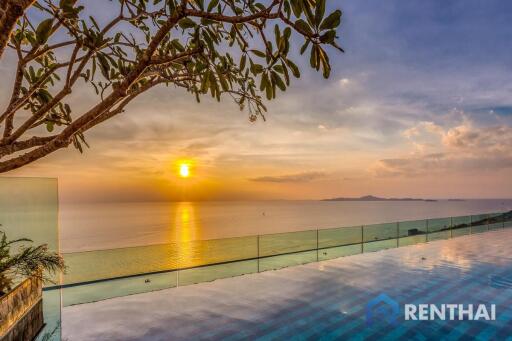 Luxury condominium near Jomtien beach 1 bedroom fully furniture luxury style price 3.28 Mb