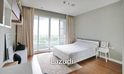 Studio 1 Bath 33.51 SQ.M Circle Condominium