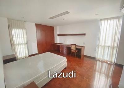 3 bed 3 bath 250 SQ.M Tubtim Mansion