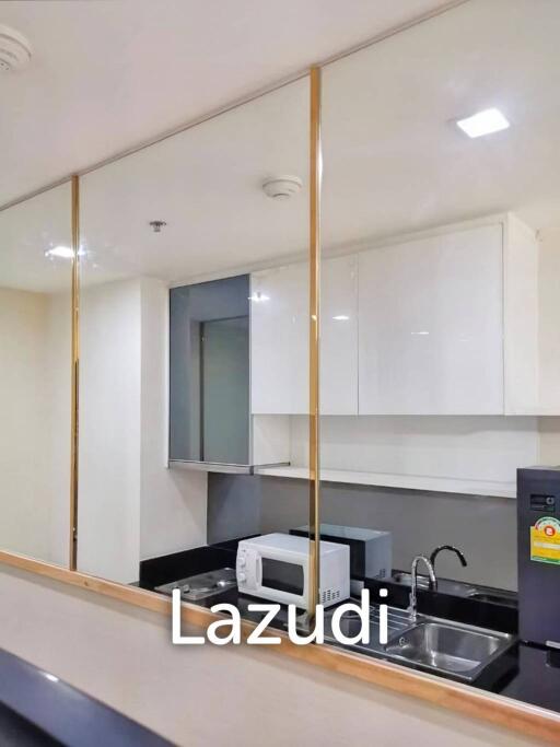 1 Bed 1 Bath 50 SQ.M Sky Walk Condominium