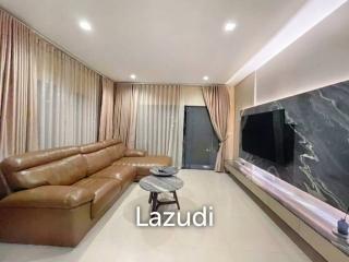 3 Bed 3 Bath 424 SQ.M Burasiri Wongwaen Onnut