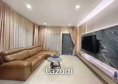 3 Bed 3 Bath 424 SQ.M Burasiri Wongwaen Onnut