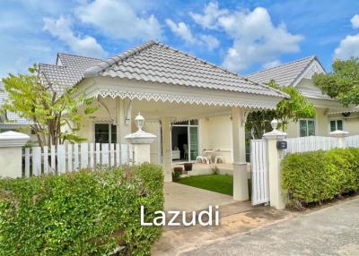 Nice Breeze By The Sea : 4 Bedroom Villa Close To The Beach