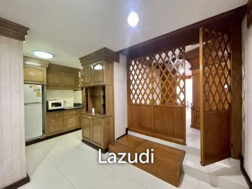 2 Bed 2 Bath 178 SQ.M. Supakarn Condominium