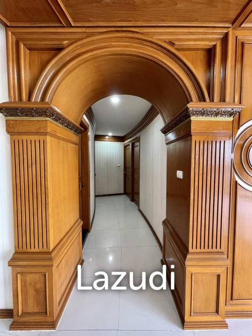 2 Bed 2 Bath 178 SQ.M. Supakarn Condominium