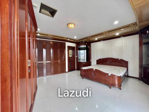 2 Bed 2 Bath 178 SQ.M. Supakarn Condominium