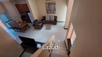 Townhouse for Sale at Kasetsin Soi 1