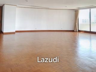 2 bed 3 bath 245 SQ.M Baan Yen Akard