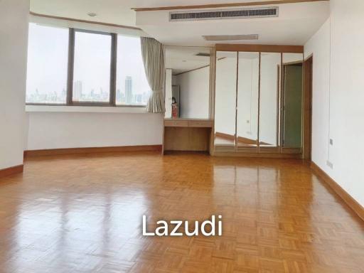 2 bed 3 bath 245 SQ.M Baan Yen Akard