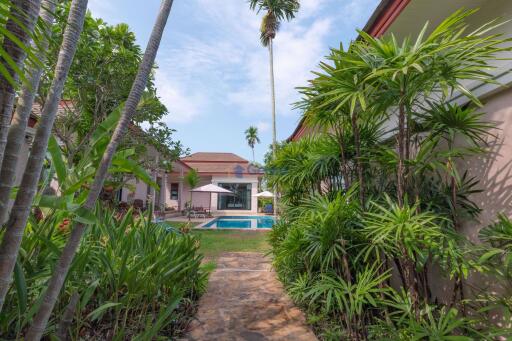 4 Bedrooms House in Baan Anda East Pattaya H010669