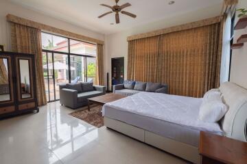 4 Bedrooms House in Baan Anda East Pattaya H010669