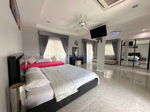 6 Bedrooms House in Majestic Residence Pratumnak H008274