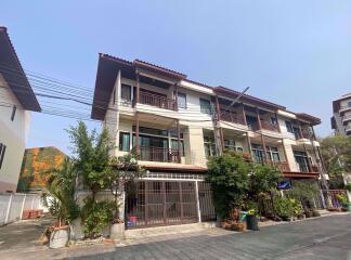 4 Bedrooms bed in House in Mid Town Villas in Central Pattaya H009021