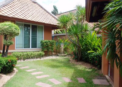 3 Bedrooms House in Grand Regent Pattaya East Pattaya H004748