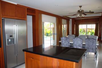 3 Bedrooms House in Grand Regent Pattaya East Pattaya H004748