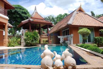 3 Bedrooms House in Grand Regent Pattaya East Pattaya H004748