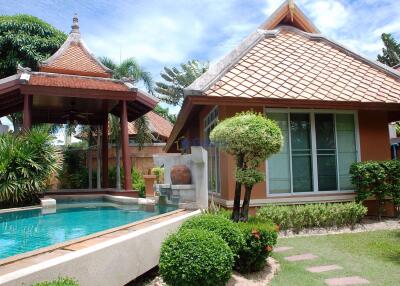 3 Bedrooms House in Grand Regent Pattaya East Pattaya H004748