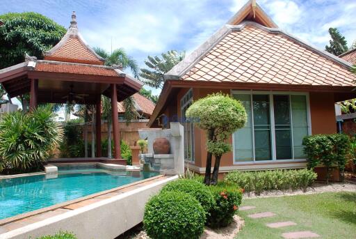 3 Bedrooms House in Grand Regent Pattaya East Pattaya H004748