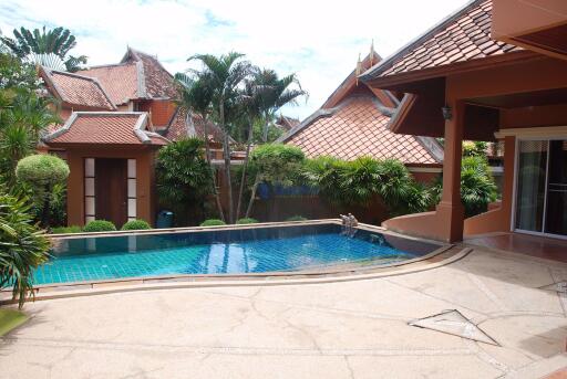 3 Bedrooms House in Grand Regent Pattaya East Pattaya H004748