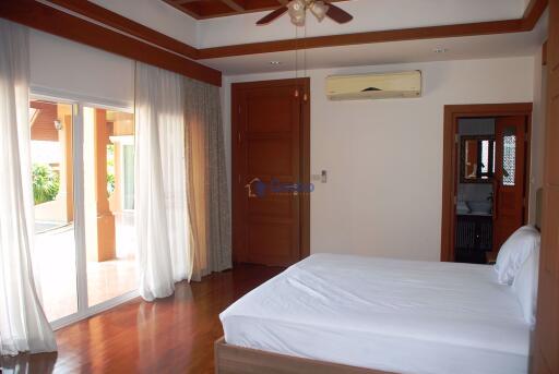 3 Bedrooms House in Grand Regent Pattaya East Pattaya H004748