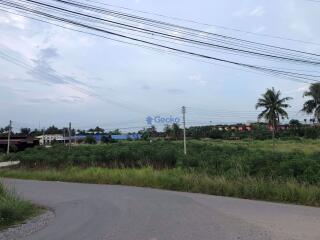 Land available in Bang Saray L010238