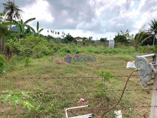 Land available in Bang Saray L010238